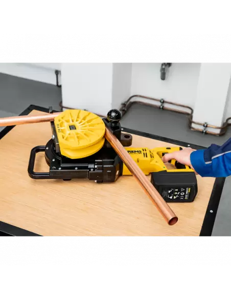 Cintreuse Sur Batterie Akku-Curvo 22V Li-Ion Set 3/8" | 1/2" | 5/8" | 3/4" | 7/8" - 580066R220 - REMS | IFD Outillage 5 Cintreuse Sur Batterie Akku-Curvo 22V Li-Ion Set 3/8" | 1/2" | 5/8" | 3/4" | 7/8" - 580066R220 - REMS | IFD Outillage – Image 5