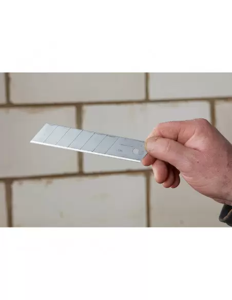 Lames De Cutter 25 Mm FATMAX (x20) | 3-11-725 - Stanley | IFD Outillage 2 Lames De Cutter 25 Mm FATMAX (x20) | 3-11-725 - Stanley | IFD Outillage – Image 2