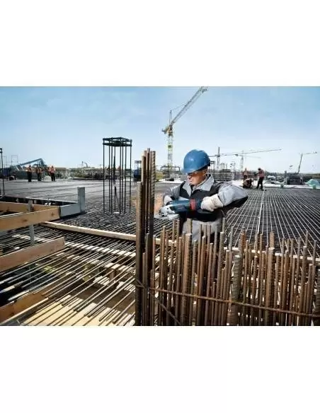 Meuleuse GWS 24-230 LVI - Bosch | IFD Outillage 2 Meuleuse GWS 24-230 LVI - Bosch | IFD Outillage – Image 2