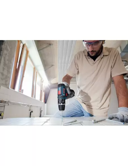 Perceuse-visseuse GSR 12V-15 2Ah | 060186810F - Bosch | IFD Outillage 4 Perceuse-visseuse GSR 12V-15 2Ah | 060186810F - Bosch | IFD Outillage – Image 4